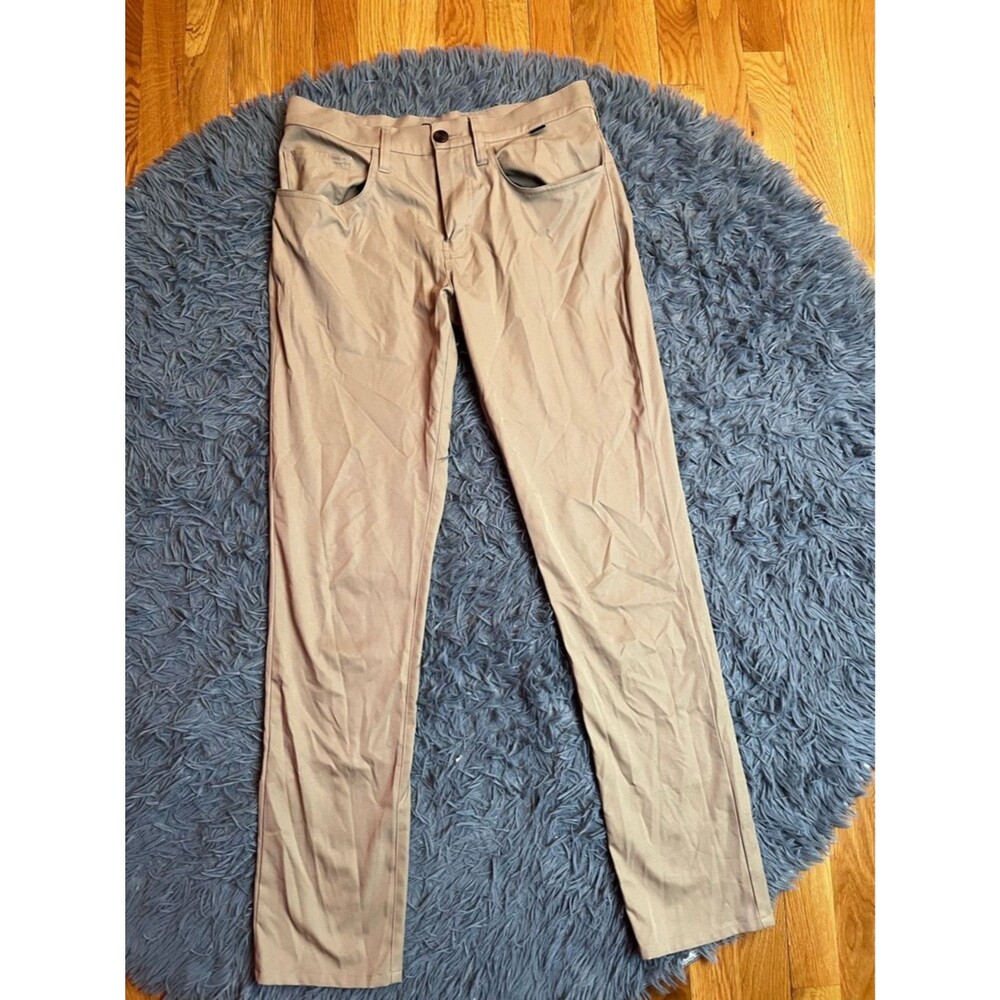 Travis Mathew Men's Beige Chino Pants Size 30